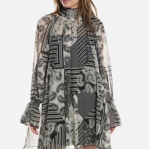 NWOT Gracia Black And White Sheer Overlay Long Sleeve Cold Shoulder Dress Size S